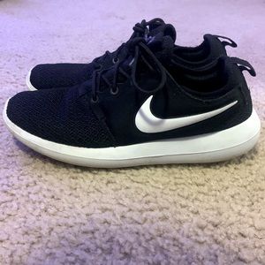 Nike tennis shoes